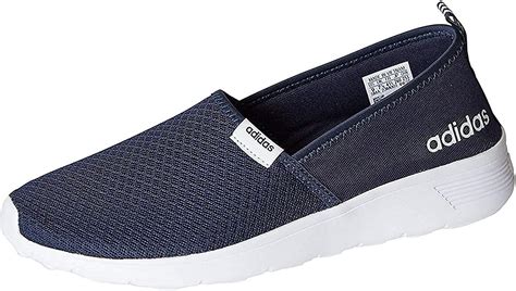 lite racer slip on adidas.